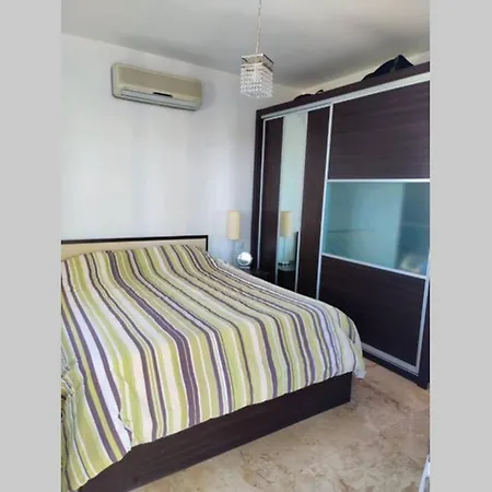 Muekemmel Manzarali Havuzlu 2+1 Apartment *